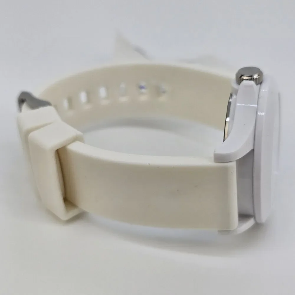 Sketchers Women's Watch‎ 40MM White Dial White Plastic Bands New Battery